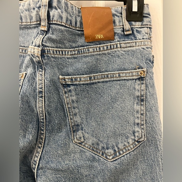 Zara Classic Blue high waisted Jeans - Picture 5 of 12